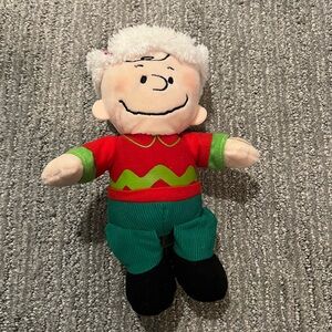 Peanuts Charlie Brown Christmas Stuffie